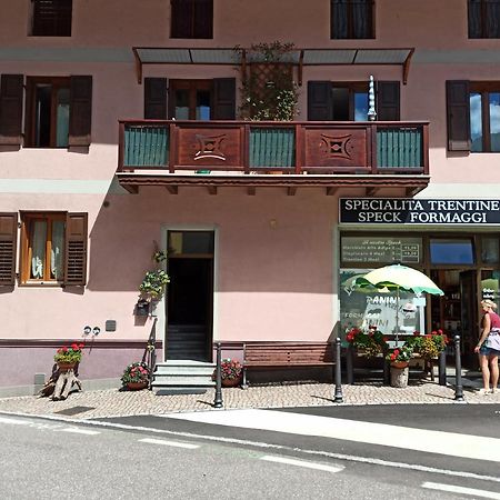 La Casa Di Nonna Lia Dimaro Exterior foto